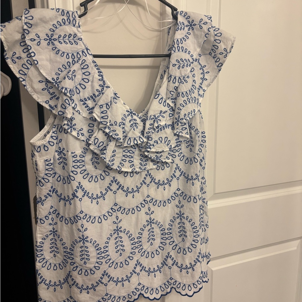 Crown & Ivy Blue and White Sleeveless Ruffled Blouse